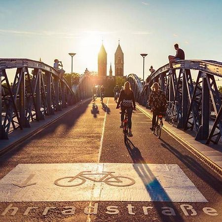 Boutique Apartment Am Bahnhof Freiburg im Breisgau Eksteriør billede